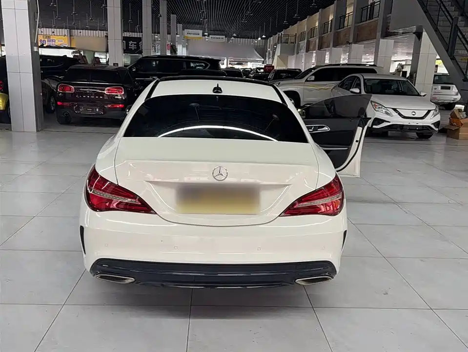 Mercedes-Benz CLA