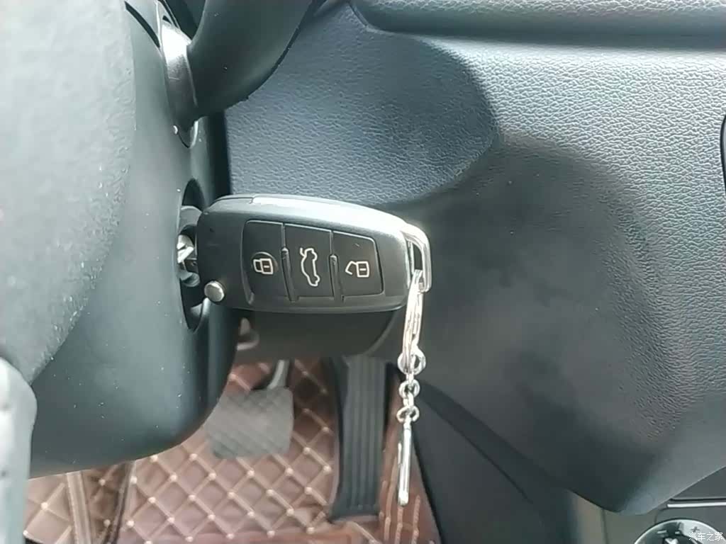 Audi Q3, 2015 9