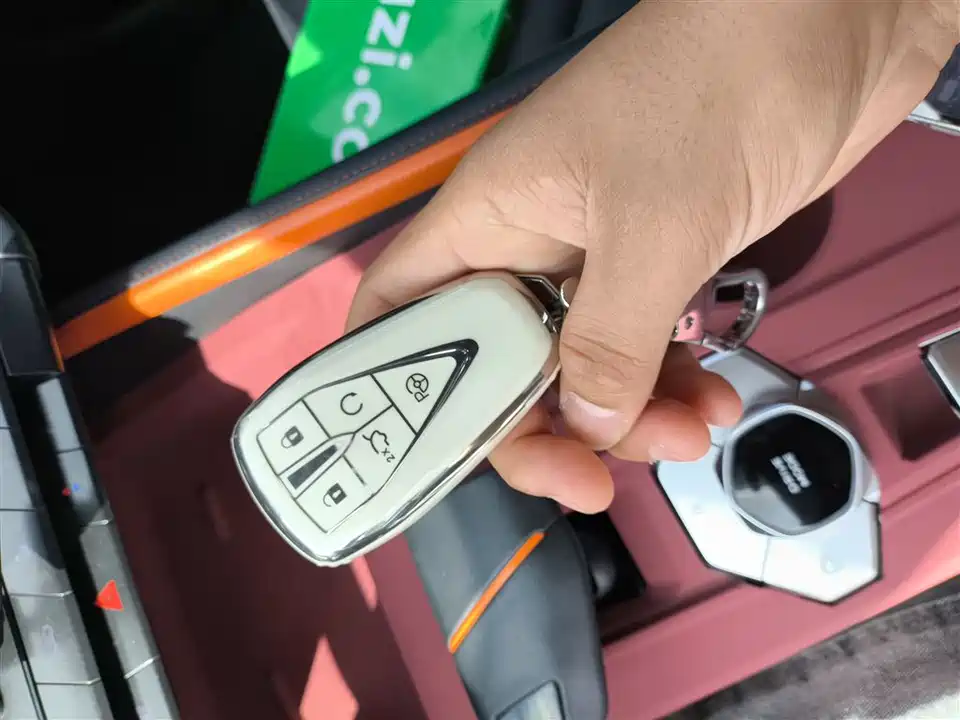 Changan UNI-V Smart iDD