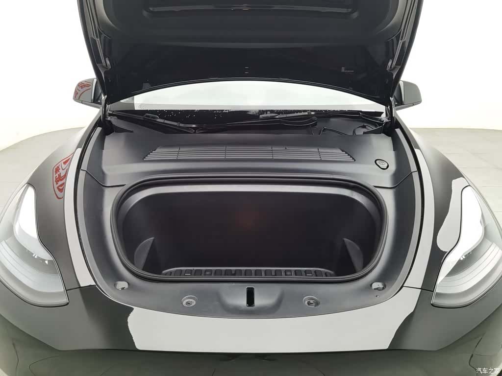 Tesla Model Y, 2021 6