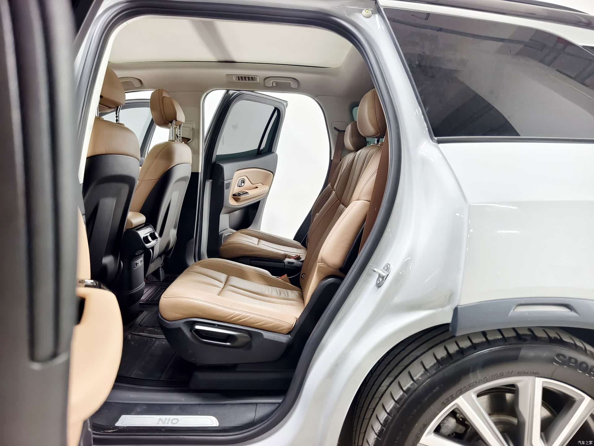 NIO ES8, 2019 15