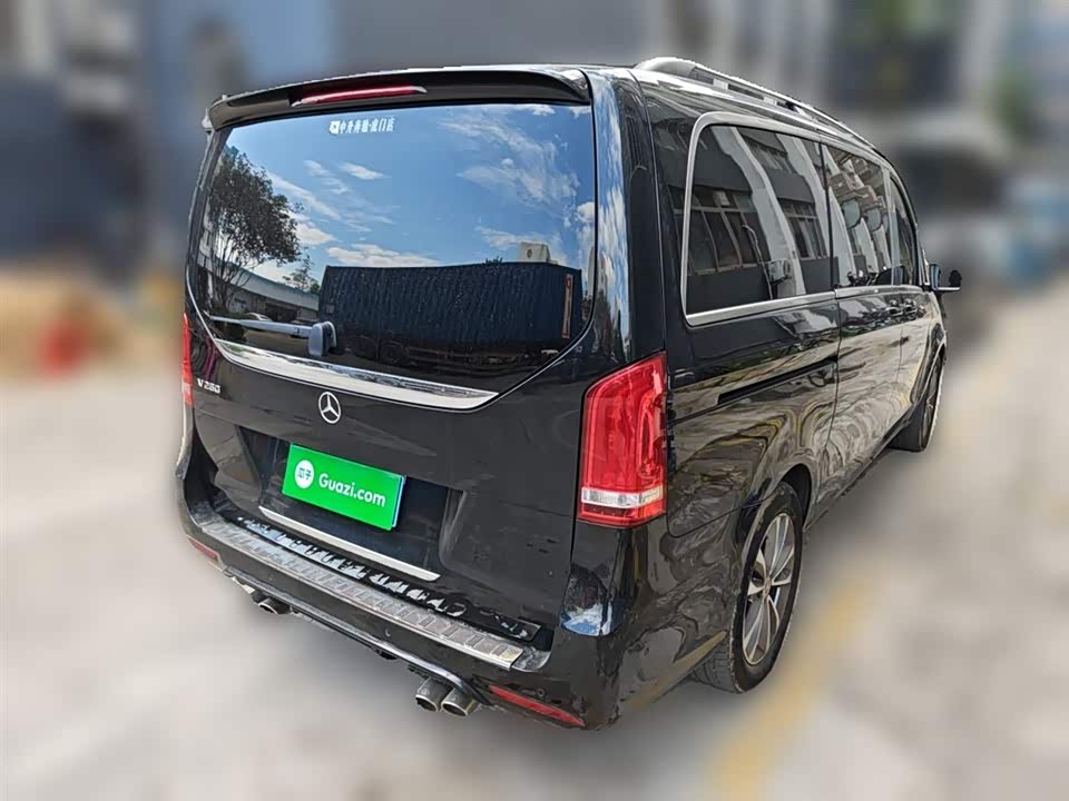 Mercedes-Benz V-class