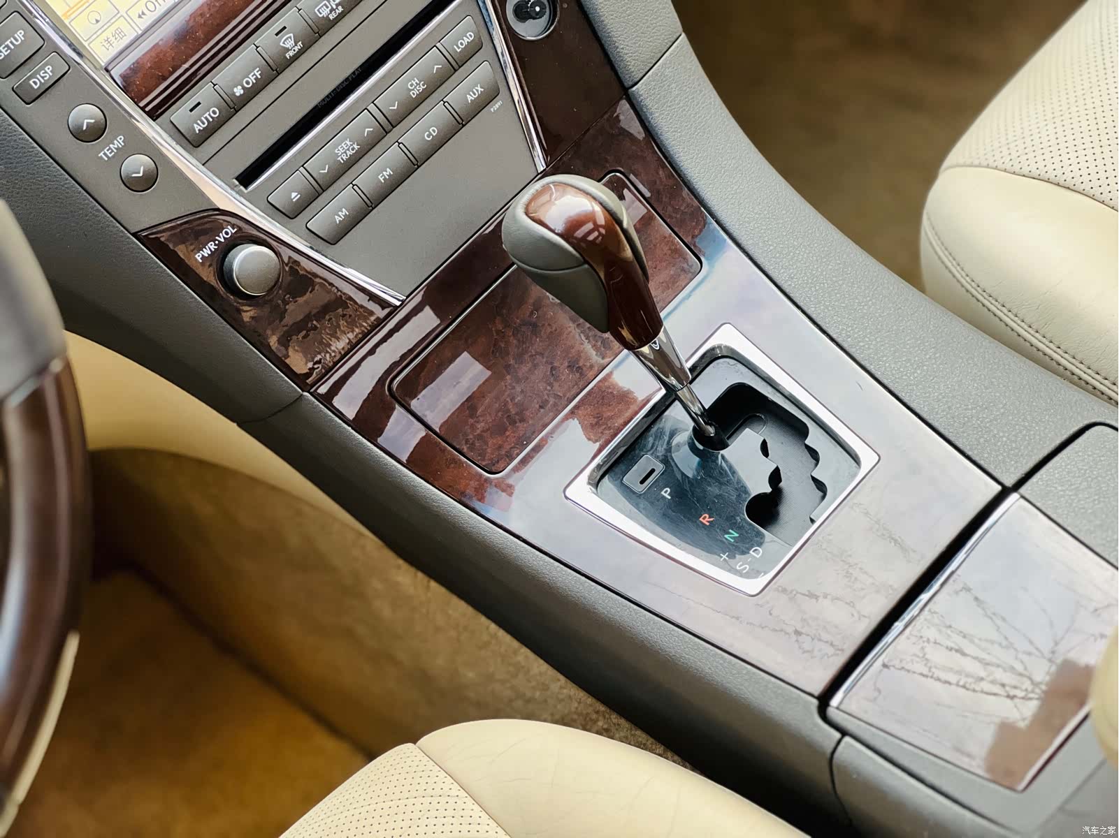 Lexus ES, 2010 13