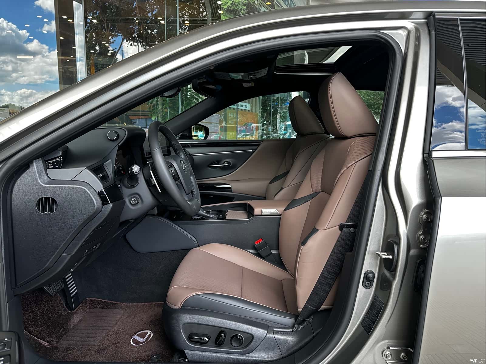 Lexus ES, 2024 6