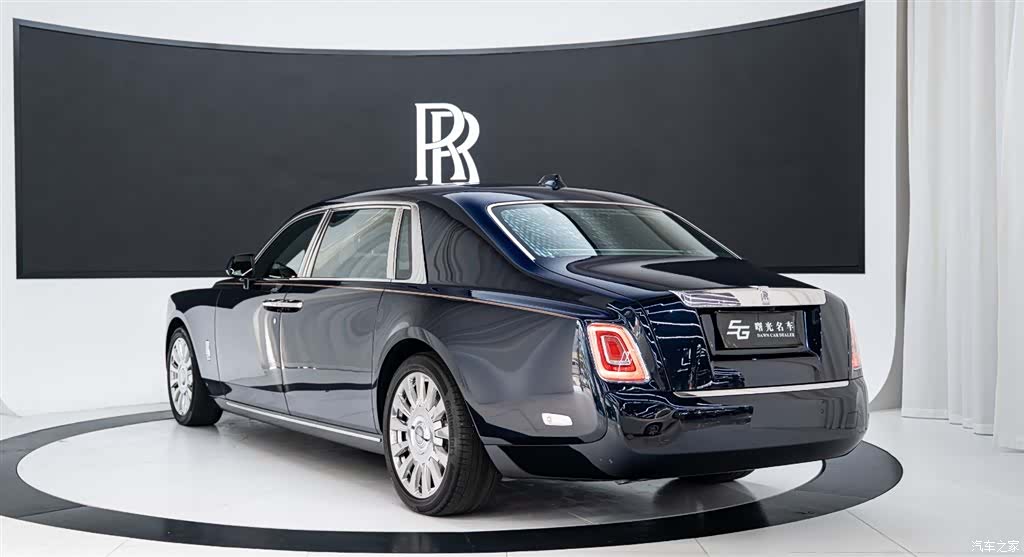 Rolls-Royce Phantom, 2019 6