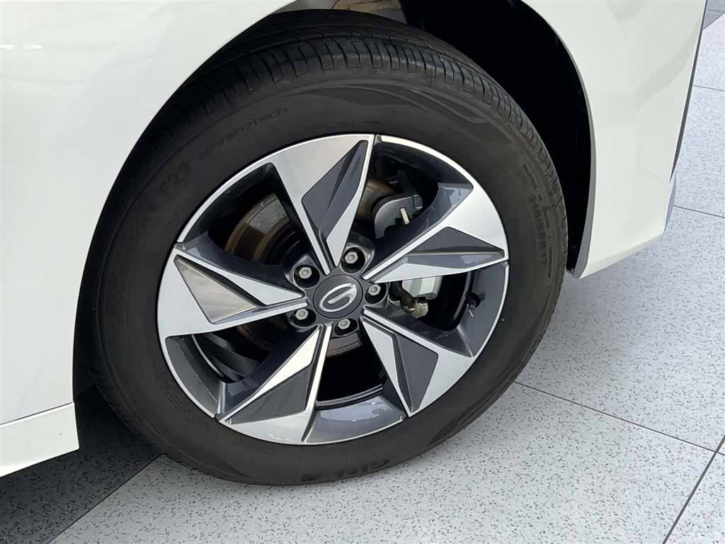 Trumpchi M6, 2025 30