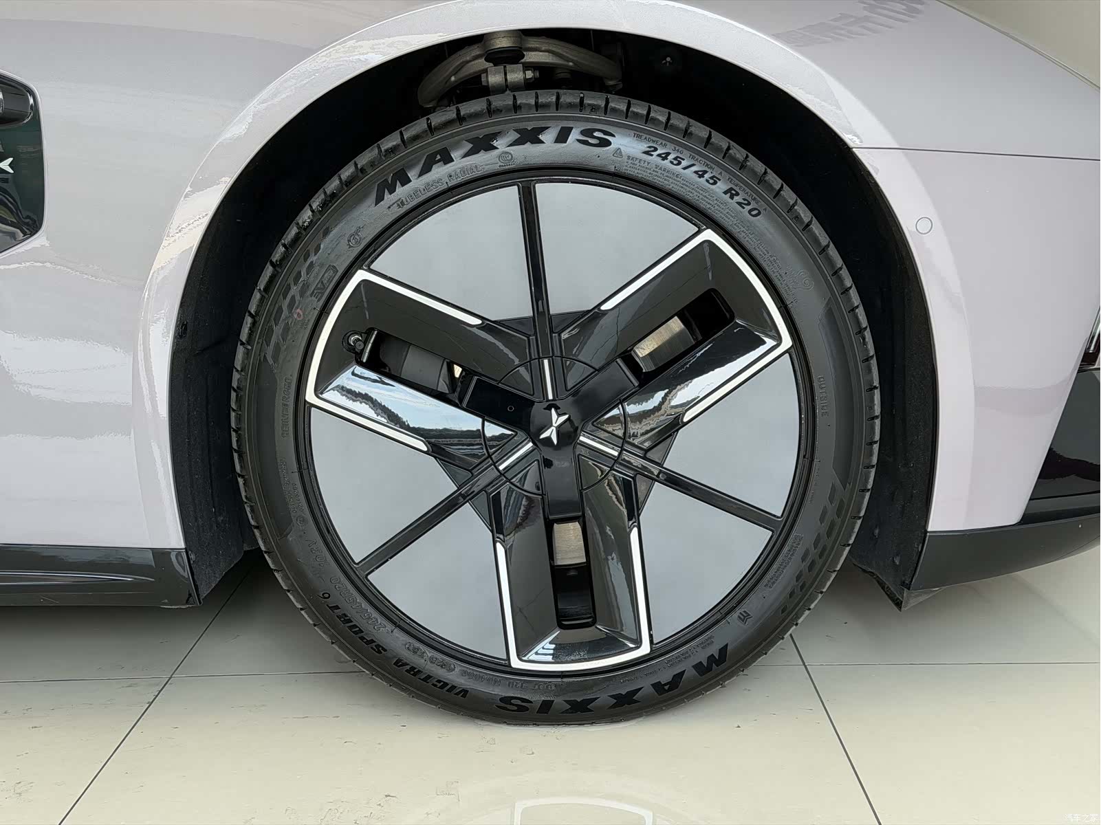 Xpeng P7, 2025 27
