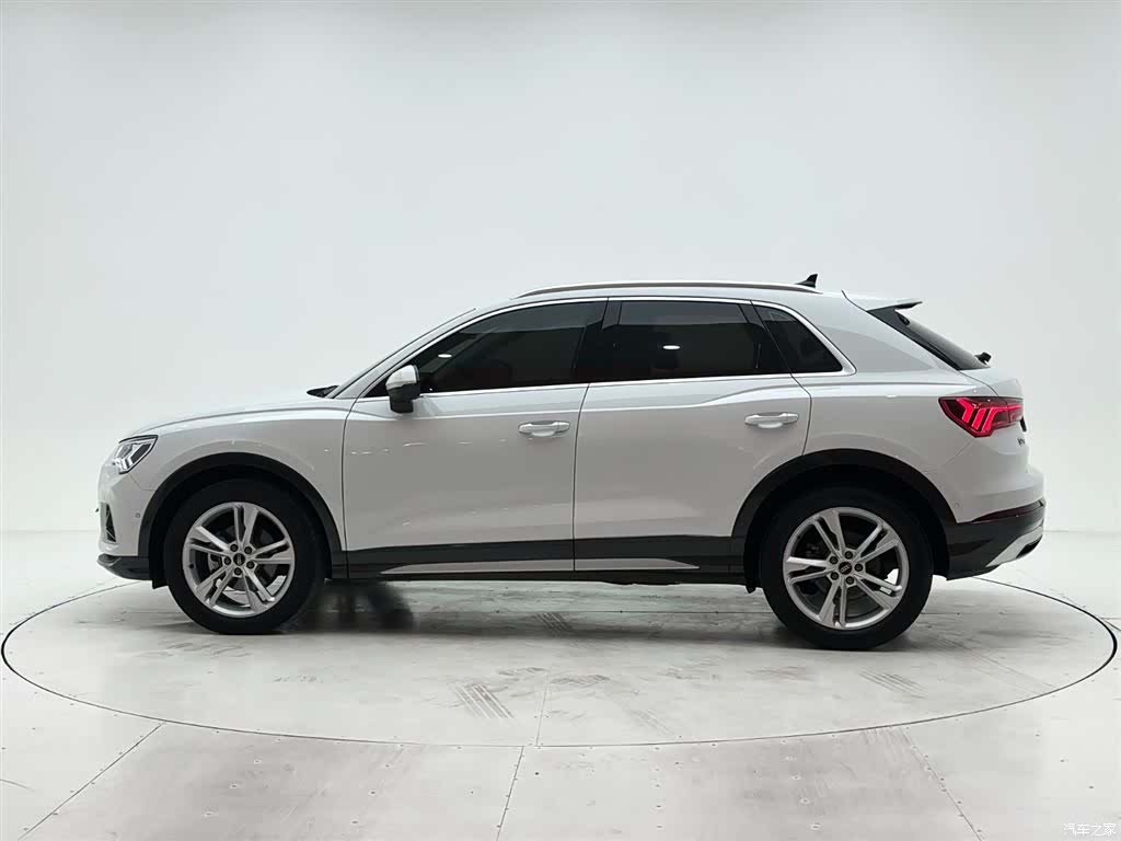 Audi Q3, 2022 7