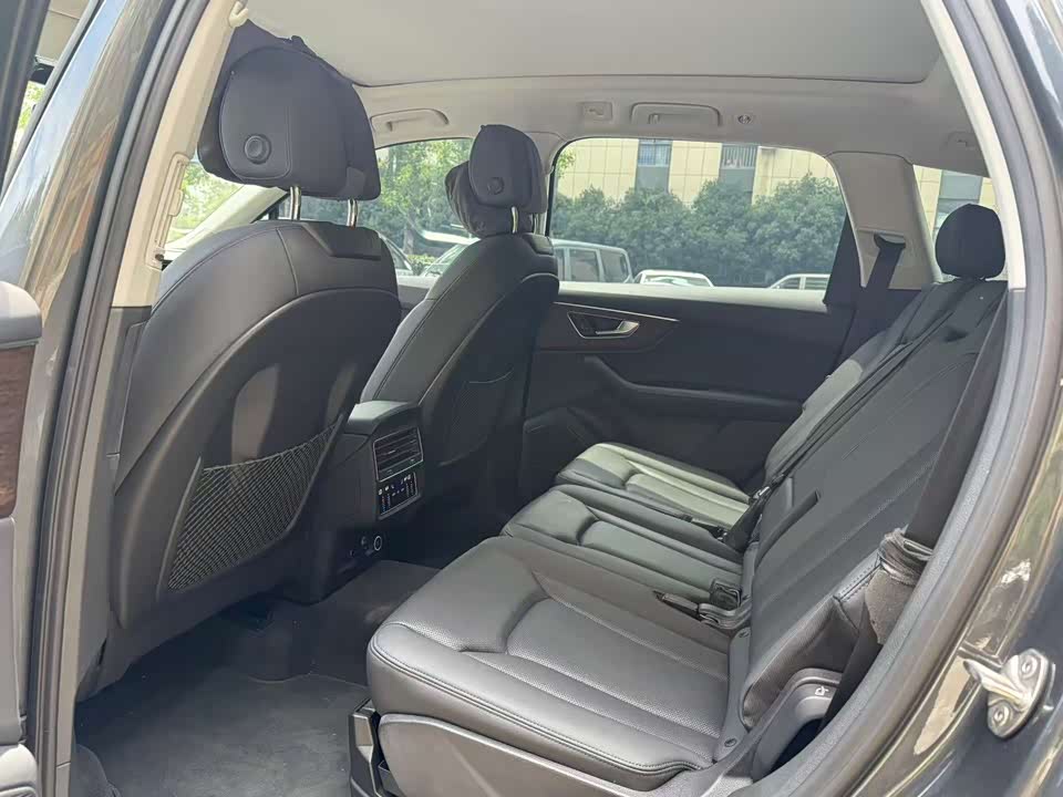 Audi Q7 Audi Q7