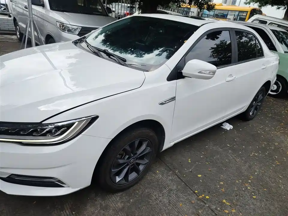BYD Qin