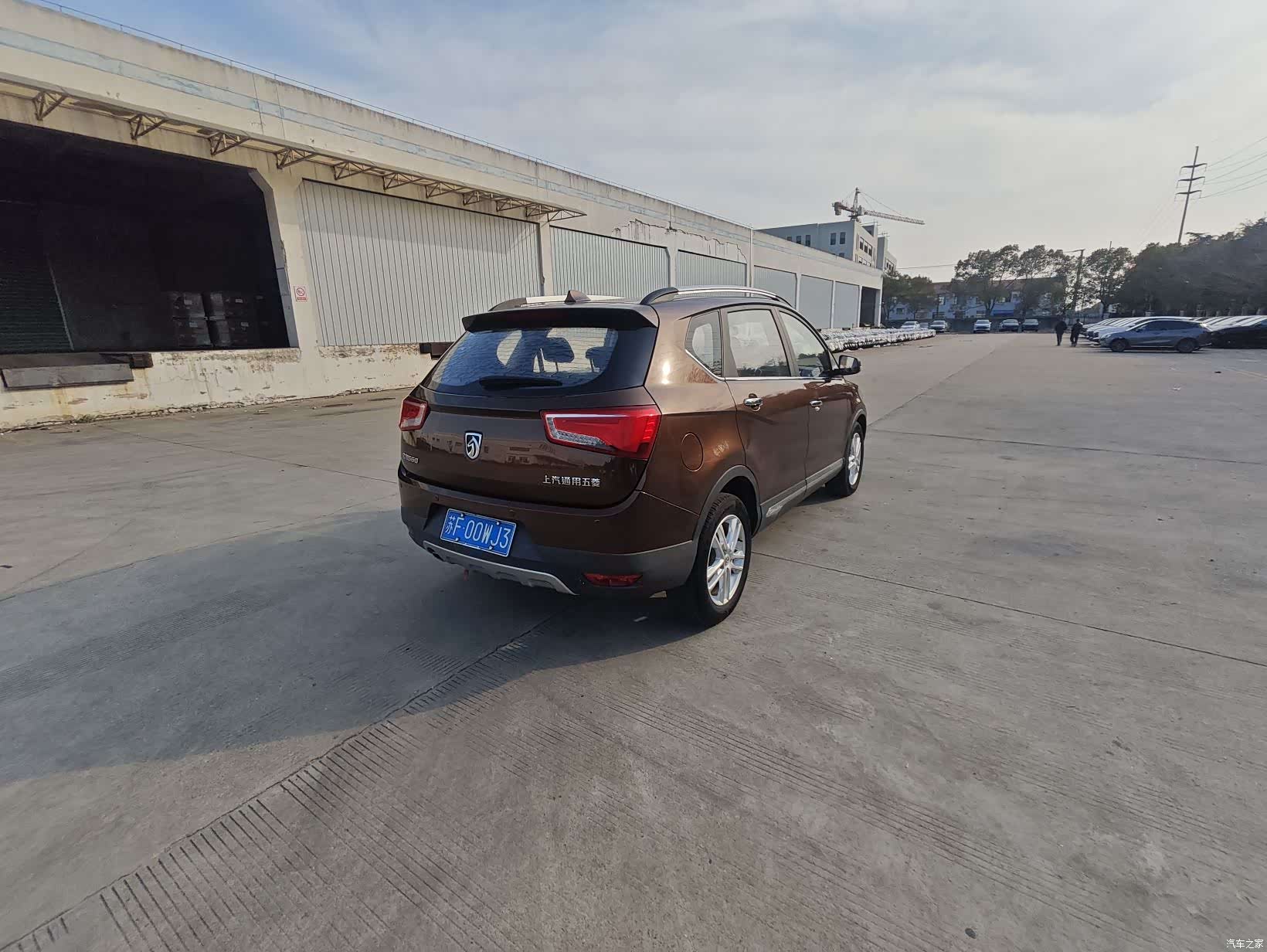 Wuling 560, 2016 8