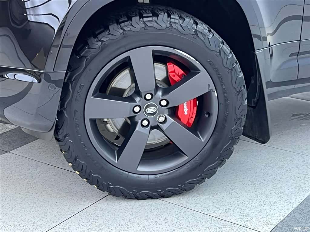Land Rover Defender, 2024 30