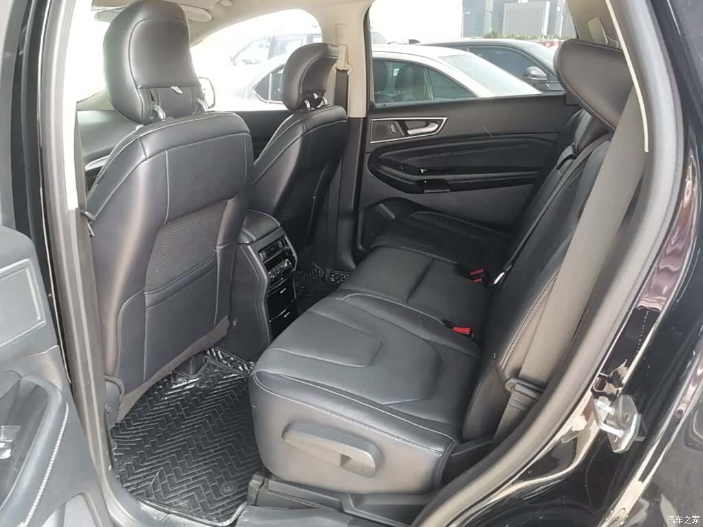 Ford Edge, 2018 17