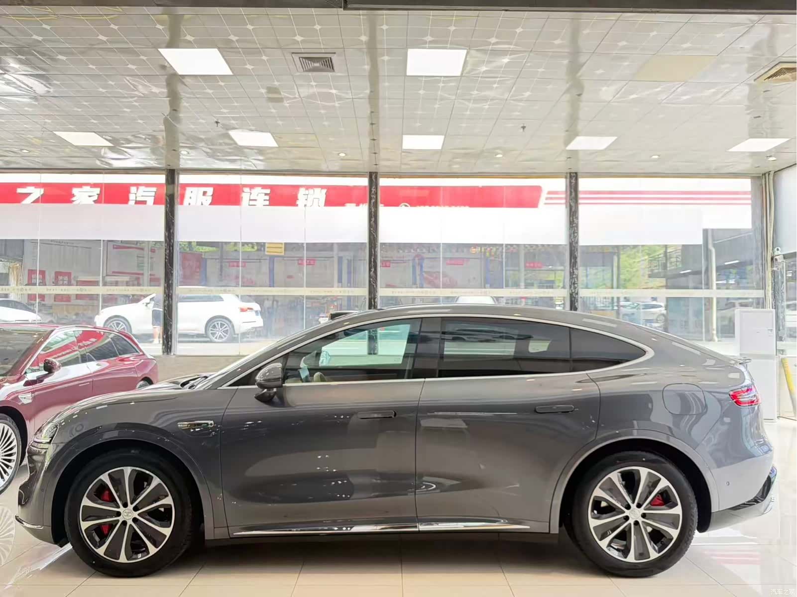 Luxeed R7, 2025 3