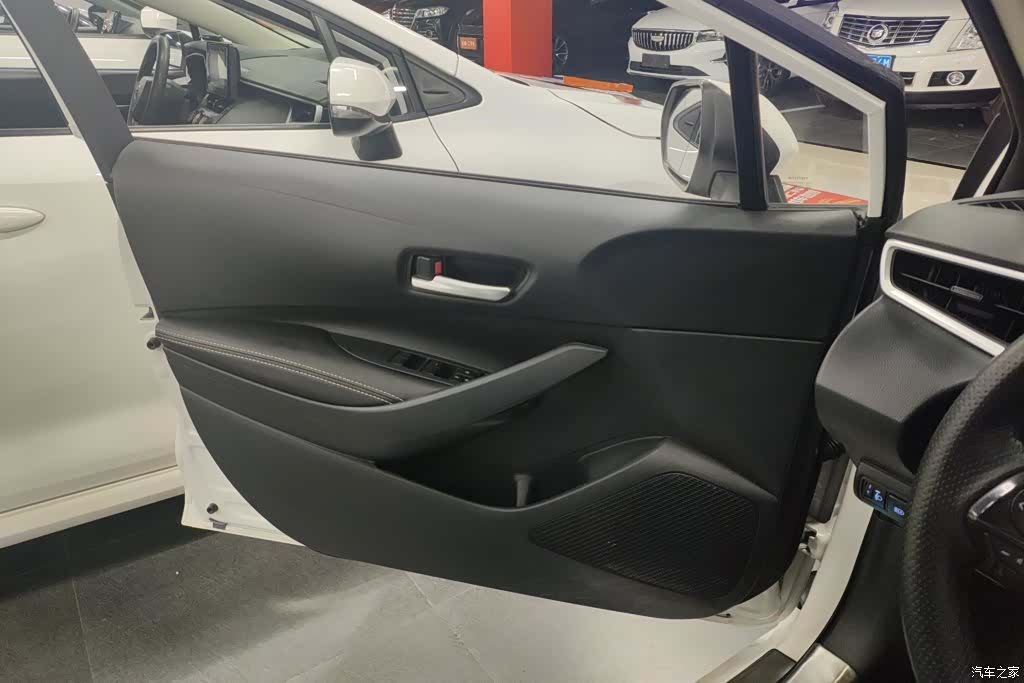 Toyota Corolla, 2023 7