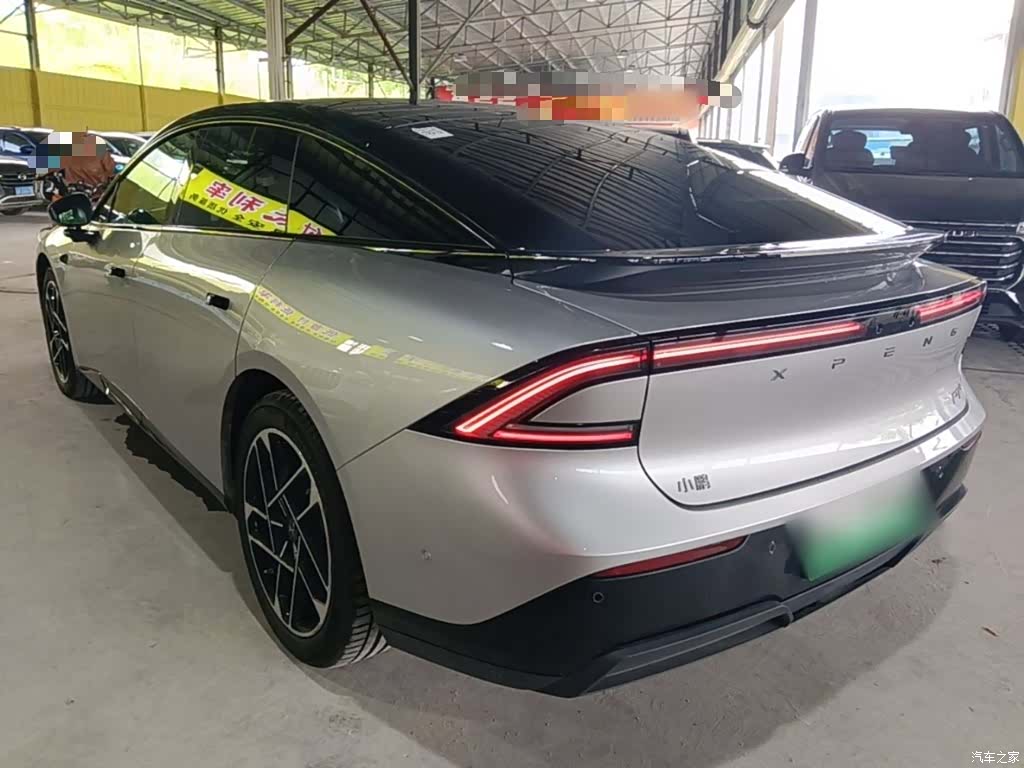Xpeng P7, 2025 все фото