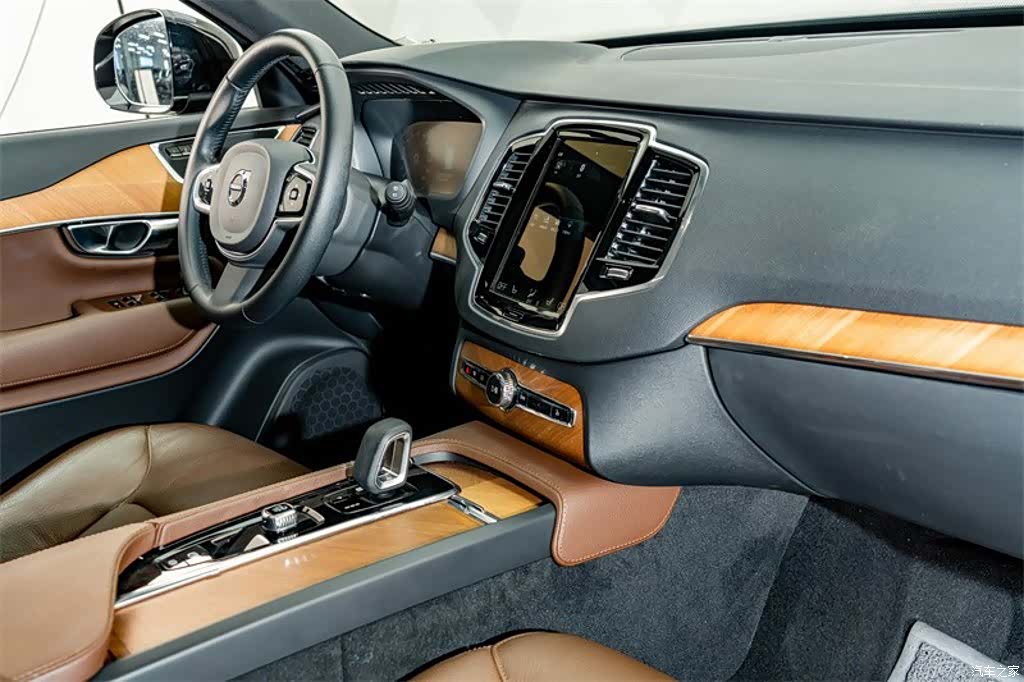 Volvo XC90, 2022 18