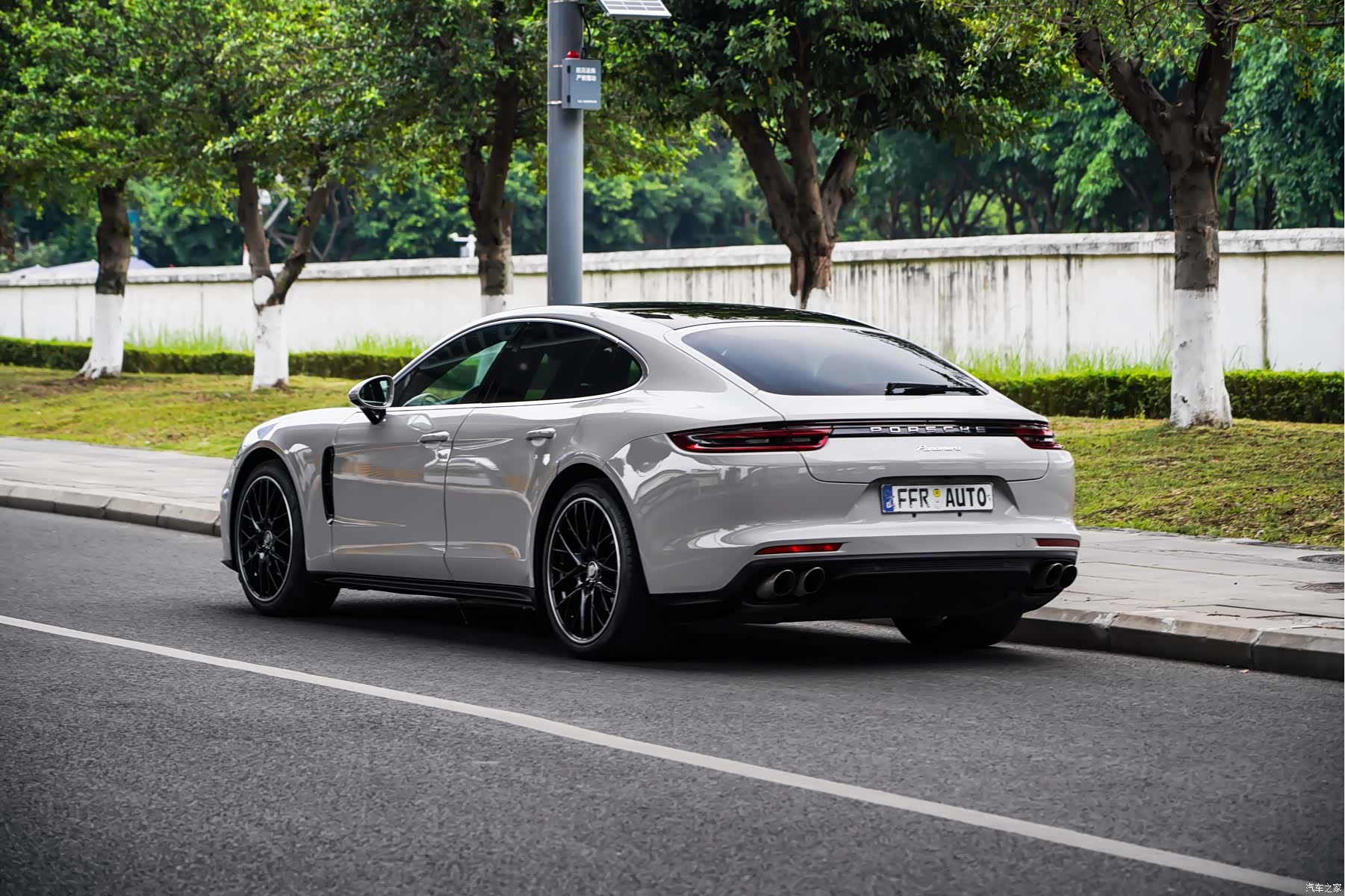 Porsche Panamera, 2018 3