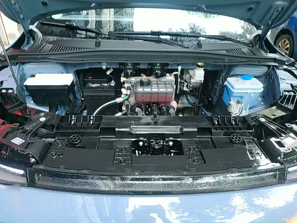 Leapmotor B01, 2025 20