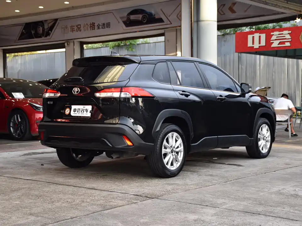 Toyota Corolla Sharp amplifier