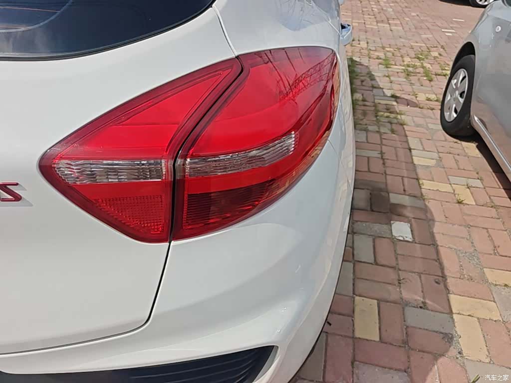 Geely Emgrand, 2019 8