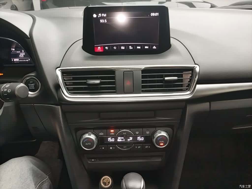 Mazda Mazda3, 2018 13