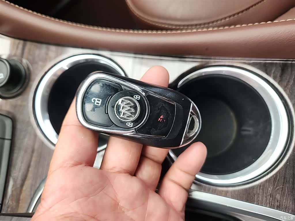 Buick Envision Plus, 2017 9
