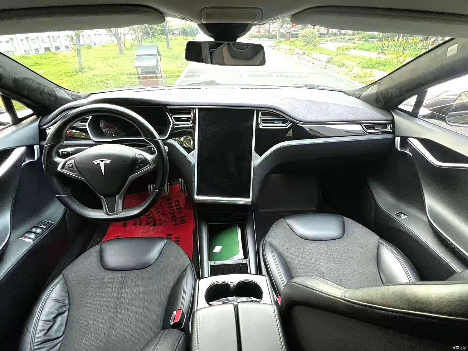 Tesla Model S, 2015 7