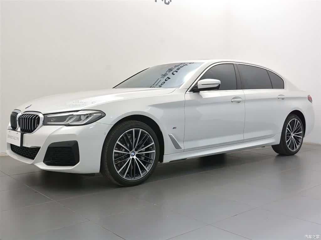 BMW 5 Series, 2022 8