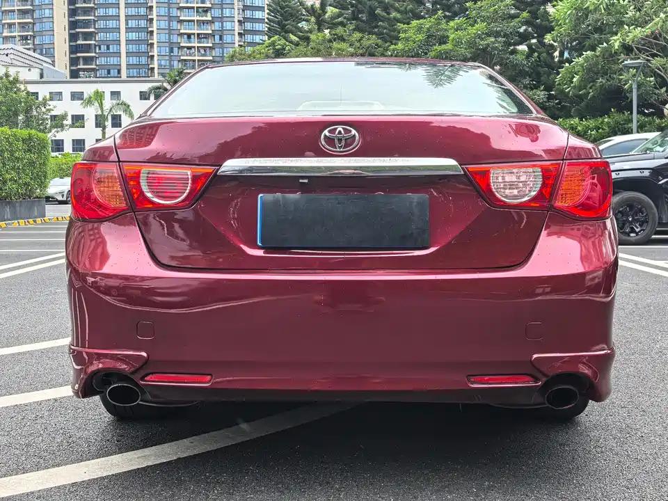 Toyota Reiz Toyota Reiz