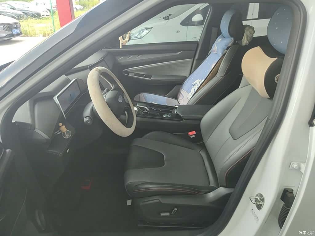 Geely Boyue, 2024 15