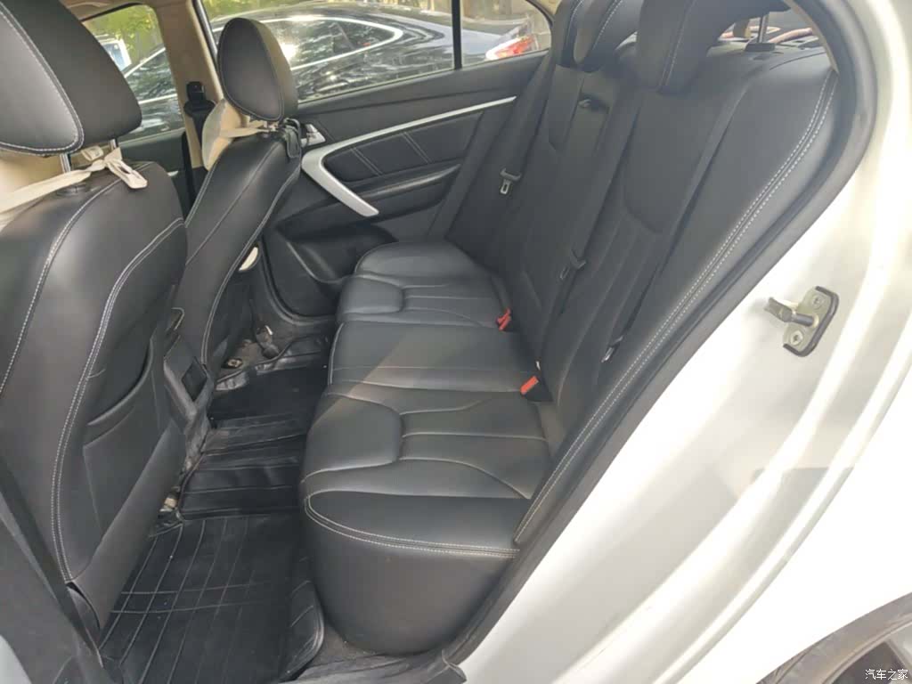 Geely Emgrand, 2017 24