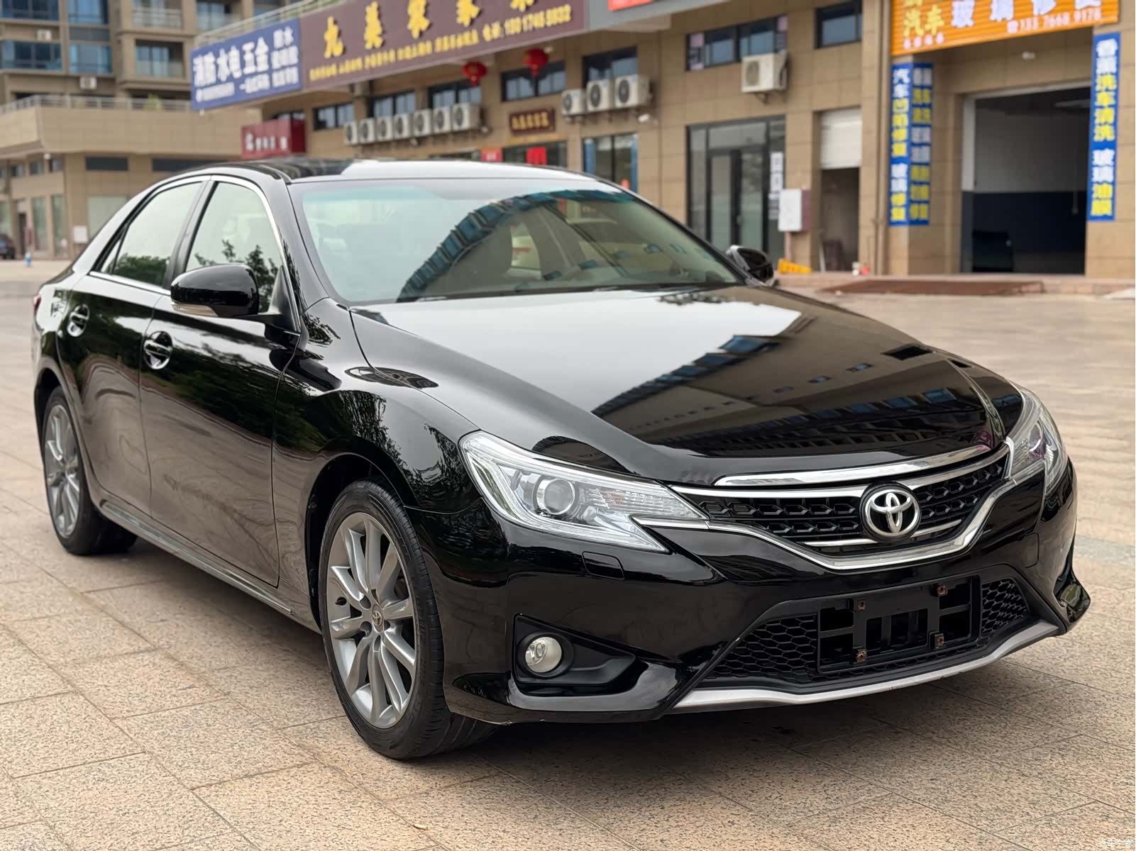 Toyota 2.5V, 2014 3
