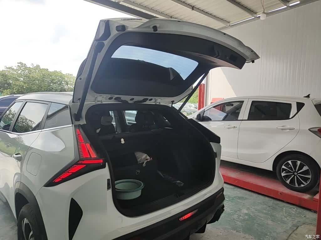 Geely Boyue, 2024 19