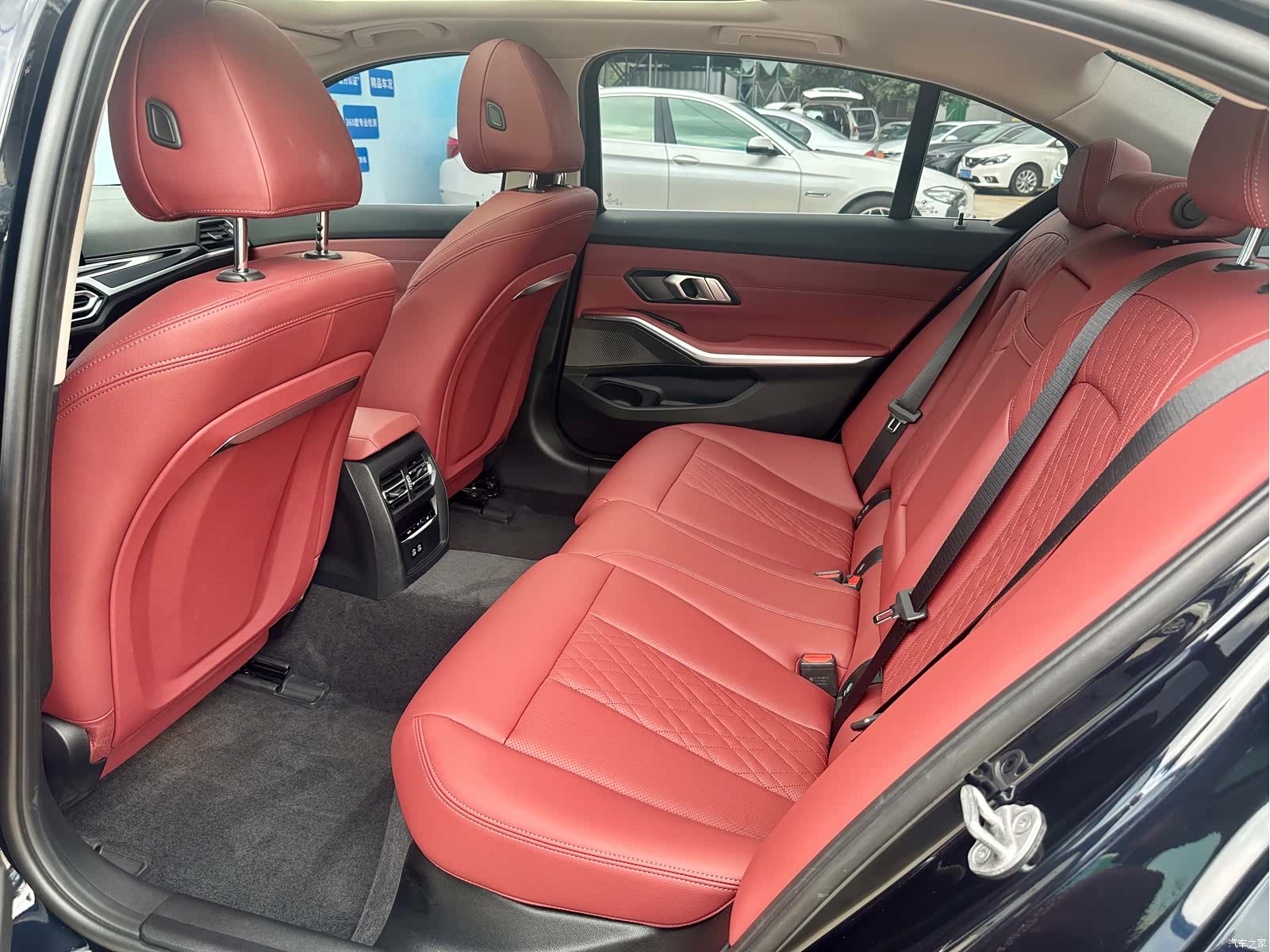 BMW i3, 2024 9