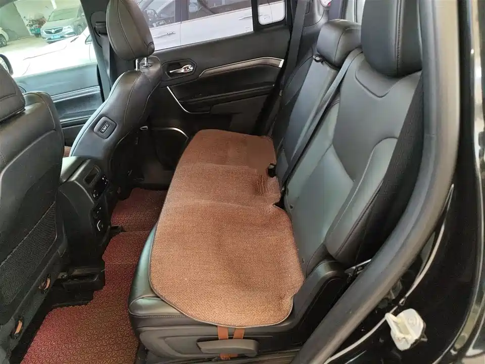 Jeep Grand Commander