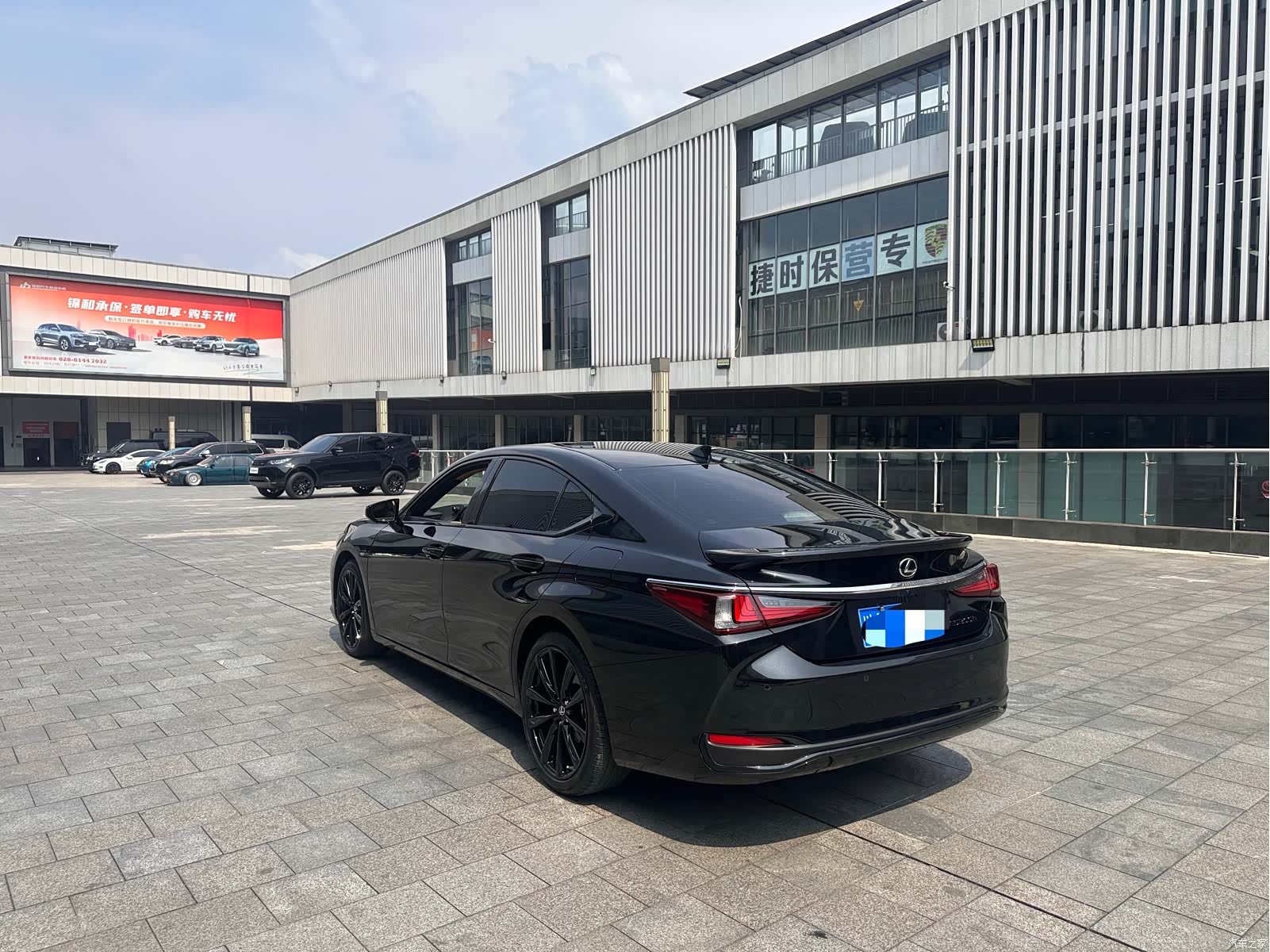 Lexus ES, 2023 4