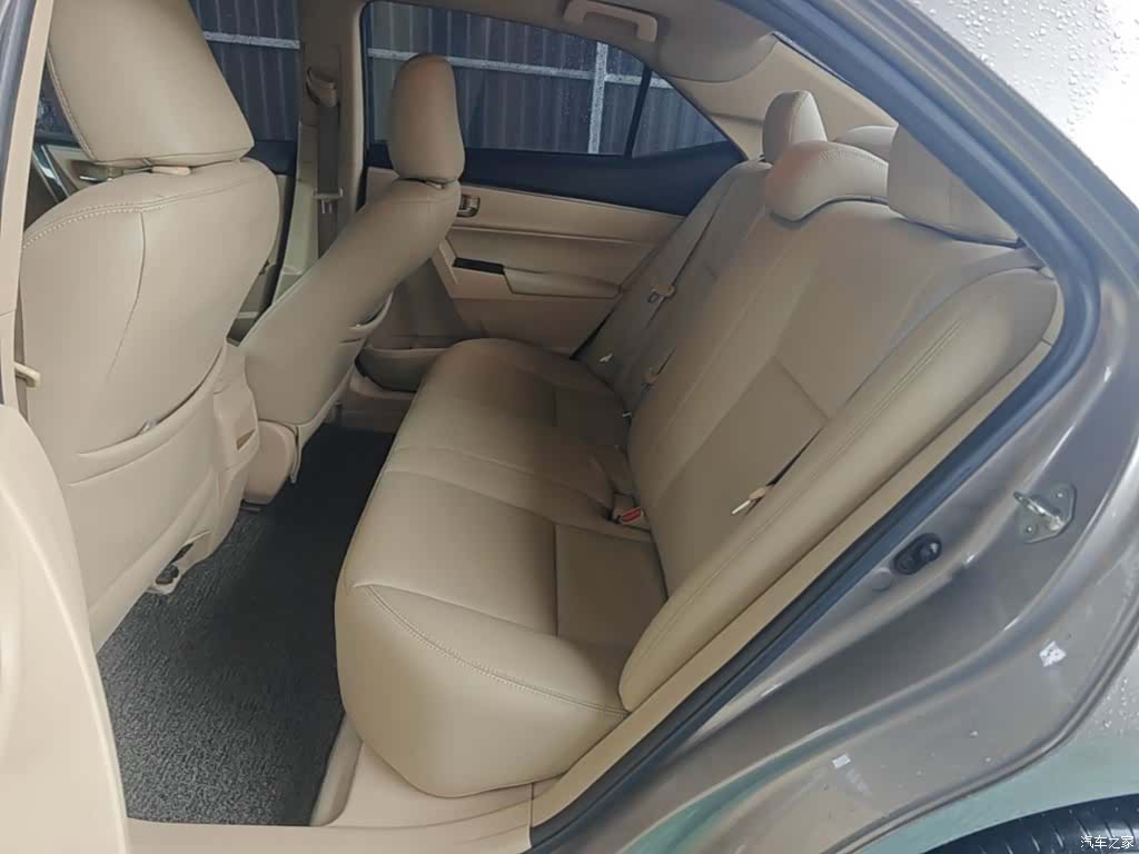 Toyota Corolla, 2015 17