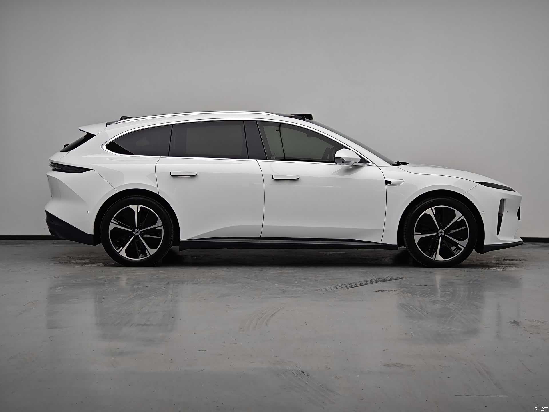 NIO ET5, 2023 7