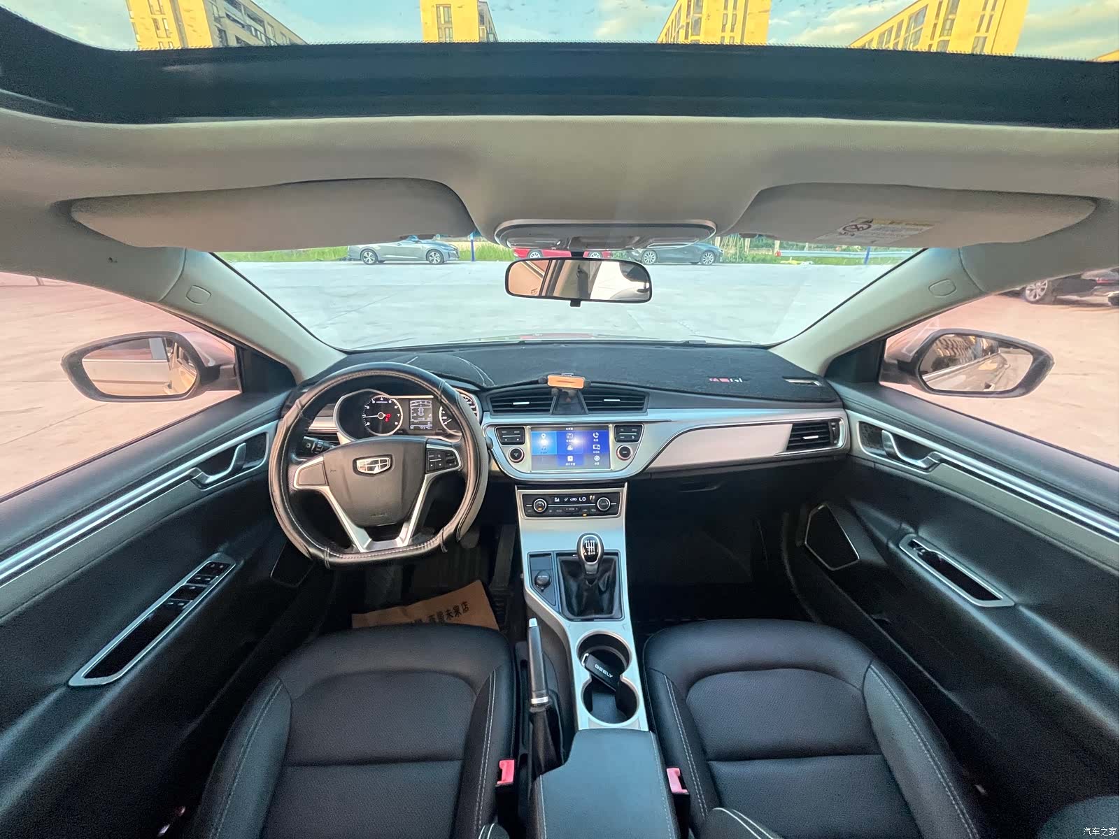 Geely Emgrand, 2017 13
