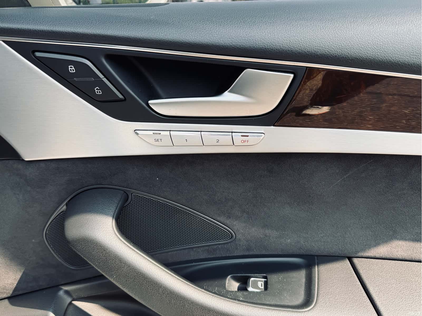 Audi A8L, 2015 26