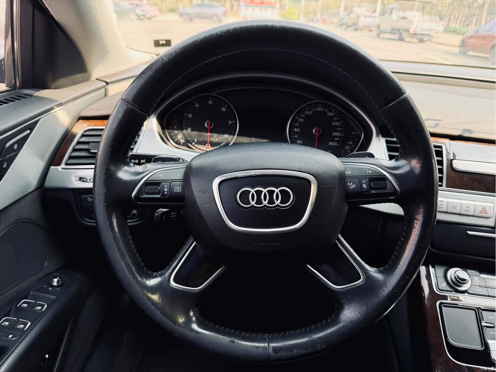 Audi A8L, 2015 28