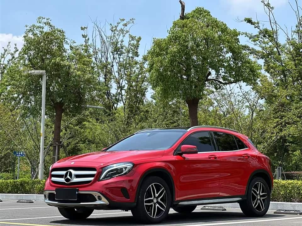 Mercedes-Benz GLA