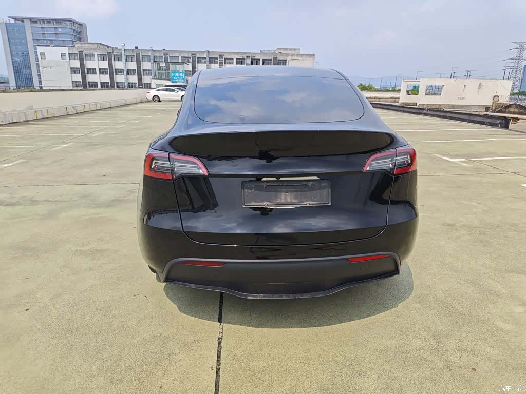 Tesla Model Y, 2023 12