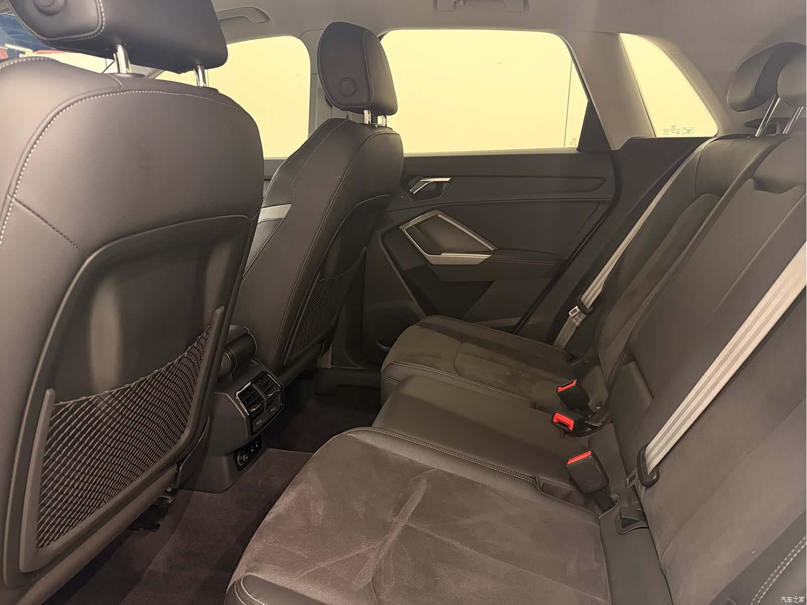 Audi Q3, 2023 8