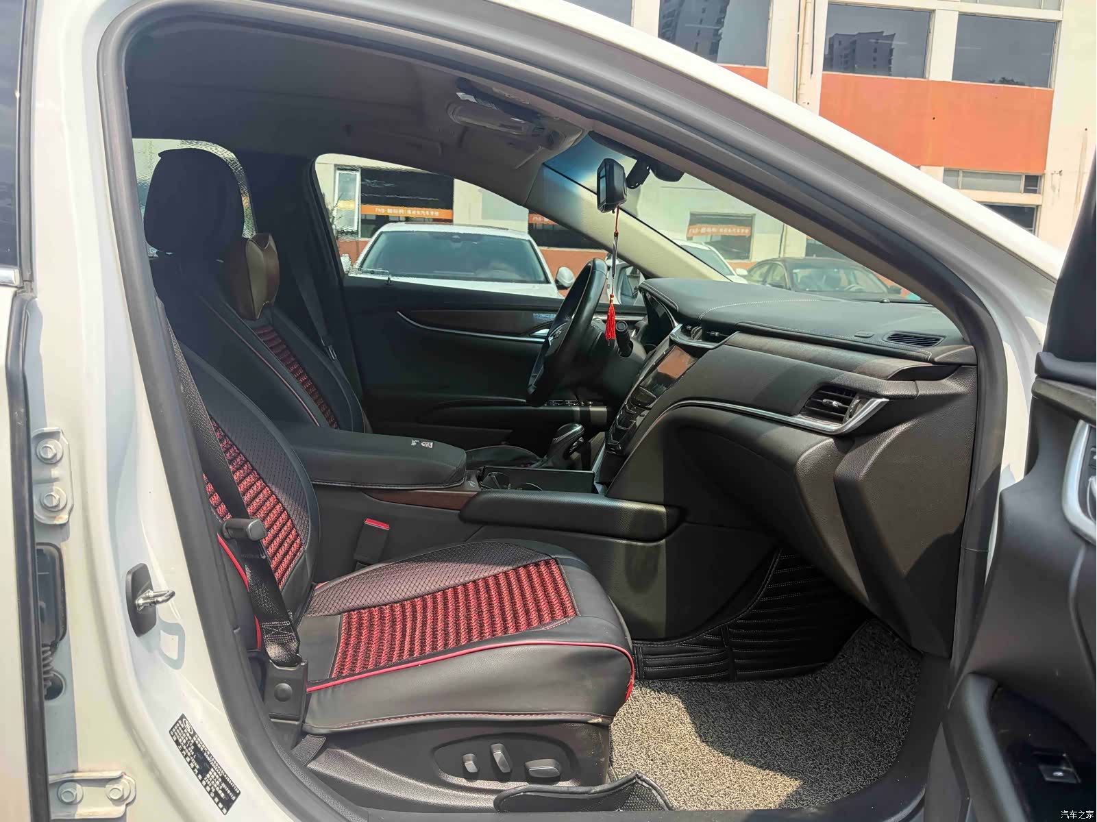 Cadillac XTS, 2017 16