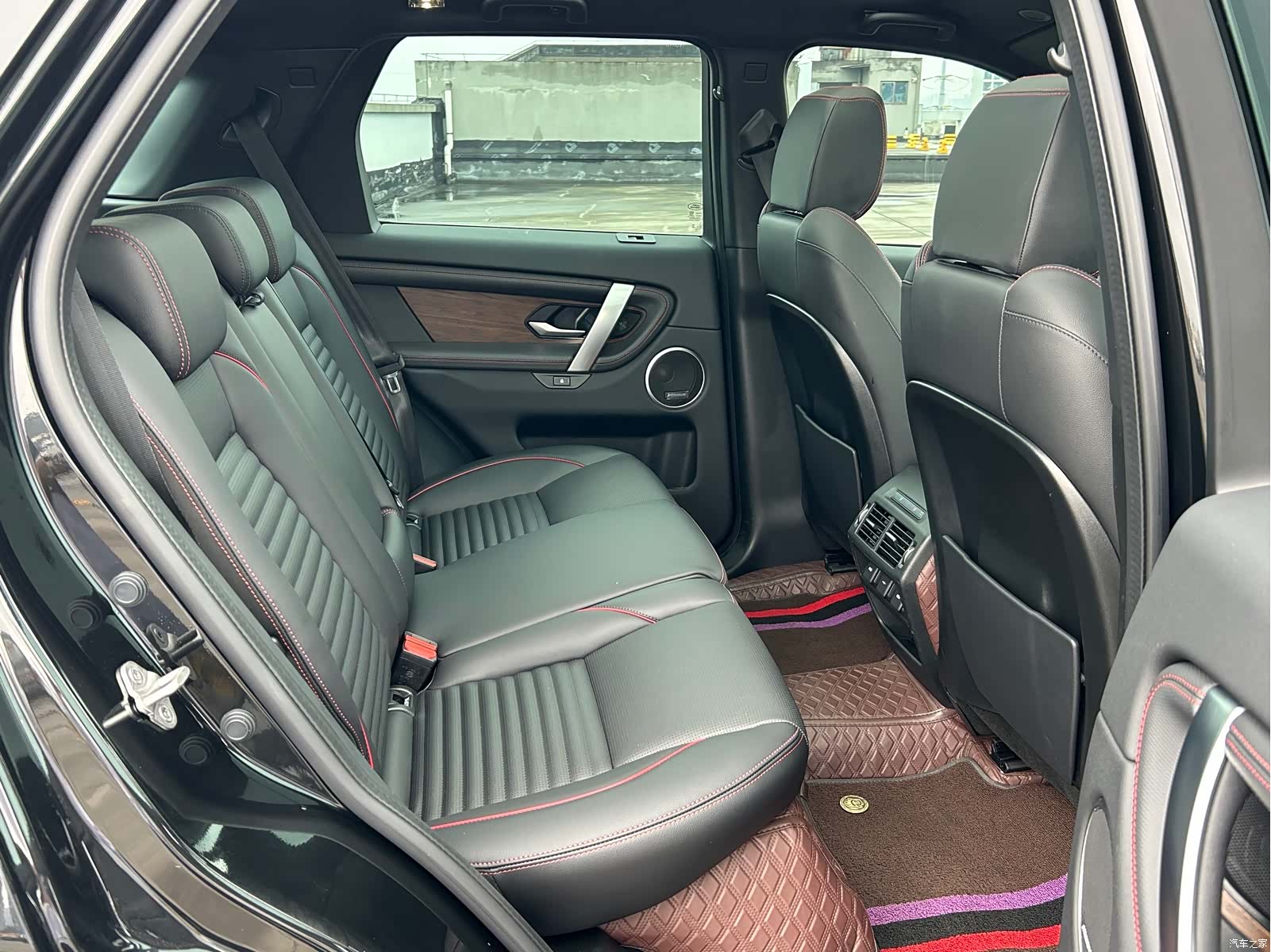 Land Rover Discovery, 2023 14