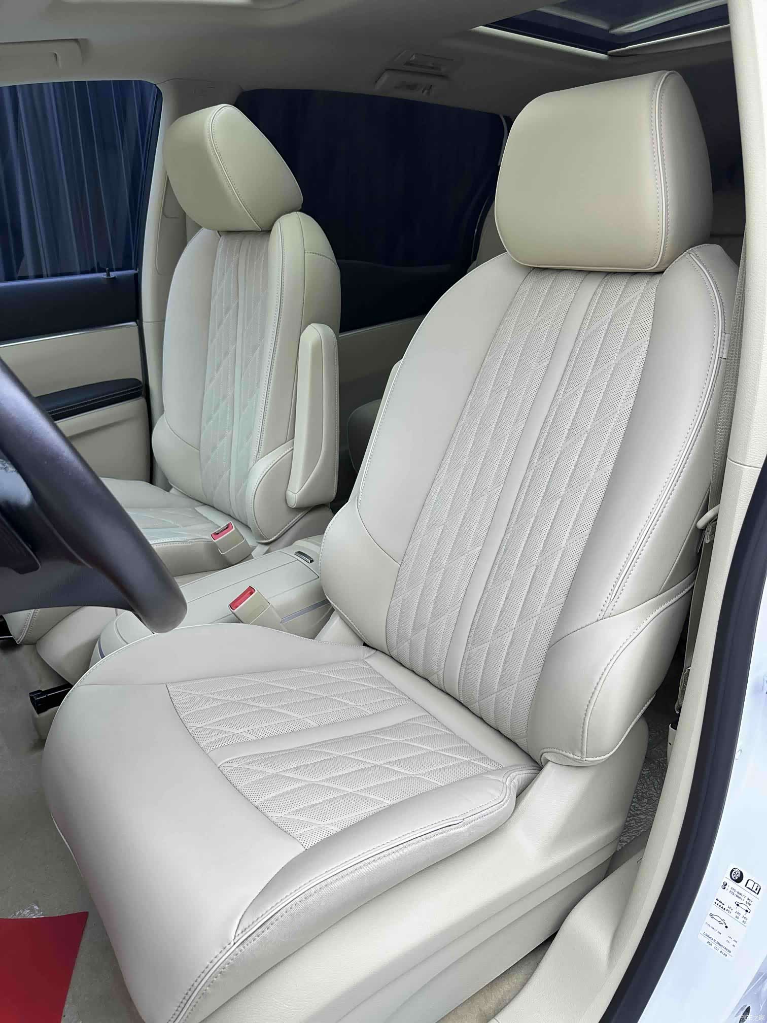 Buick GL8, 2023 9