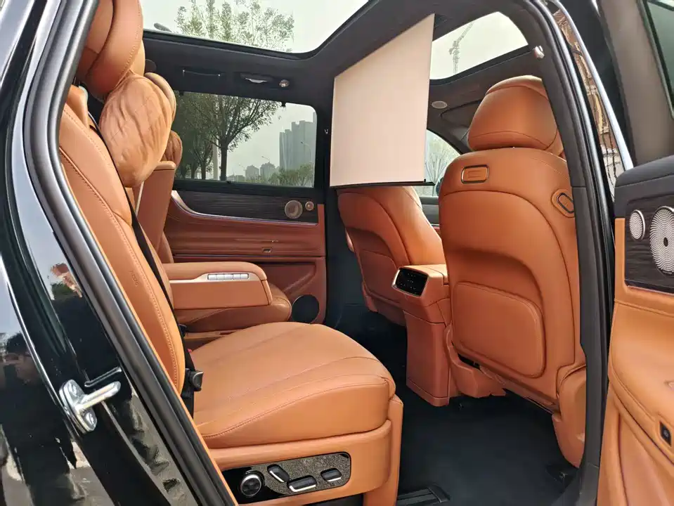 AITO Ask the world M9