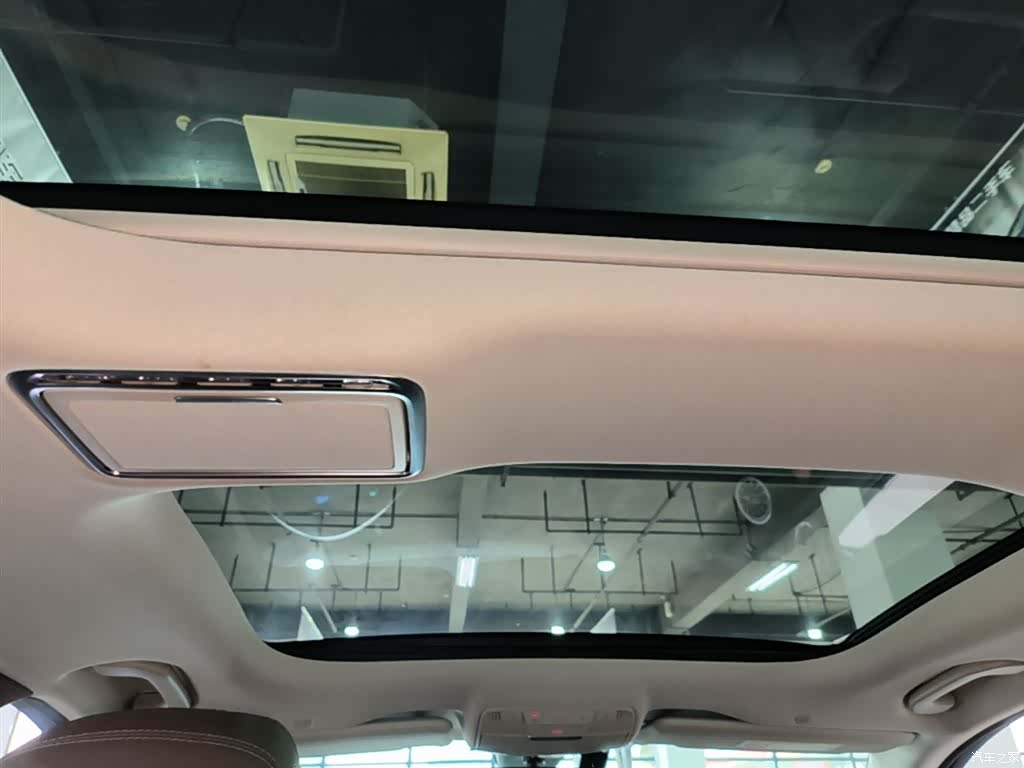Mercedes-Benz E-Class, 2023 18